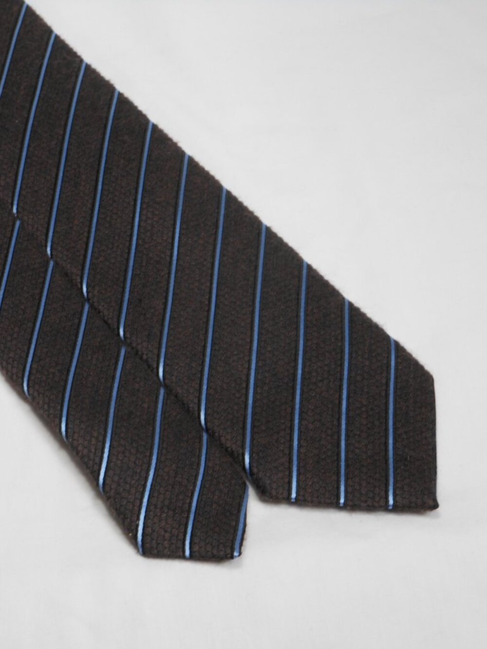beautiful Ermenegildo Zegna made in Italy silk/wool mix tie